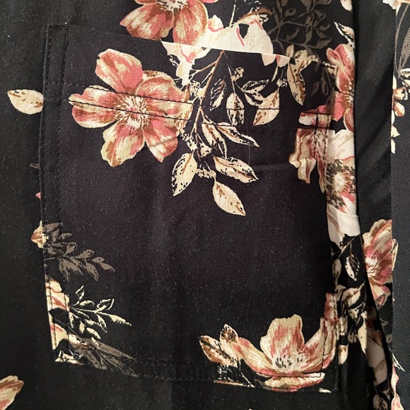 Torrid Black and Pink Floral Blouse - Picture 5 of 11